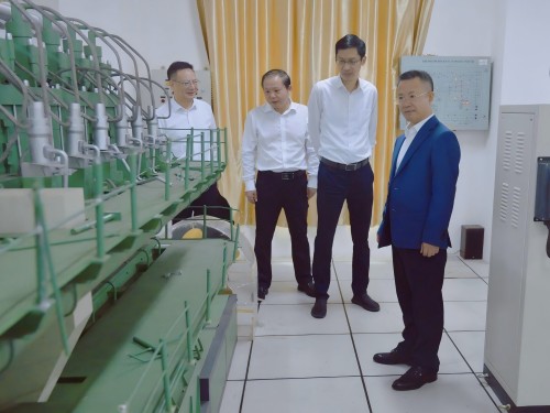 钟国东调研长航集团