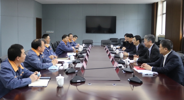 张翼、刘振华拜访武汉钢铁有限公司