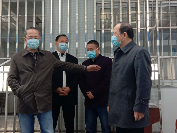 【抗疫•复工】张锐陪同湖北省港航局王阳红局长检查慰问“蓝鲸”轮