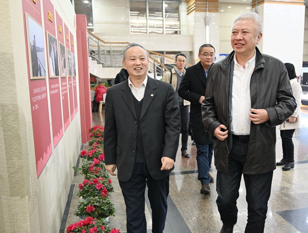 张锐、涂晓平会见江苏港口集团副总经理唐洪生一行