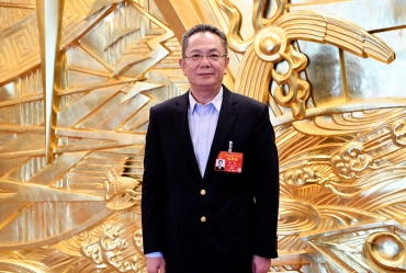 关注两会 ︳【中国水运报】全国人大代表、中国长江航运集团有限公司董事长张锐：清理规范评估评审费用 减税降费惠民落到实处