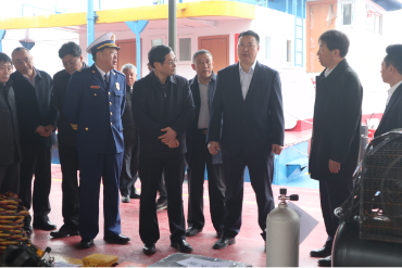 国家应急管理部副部长孙华山慰问重庆长航队