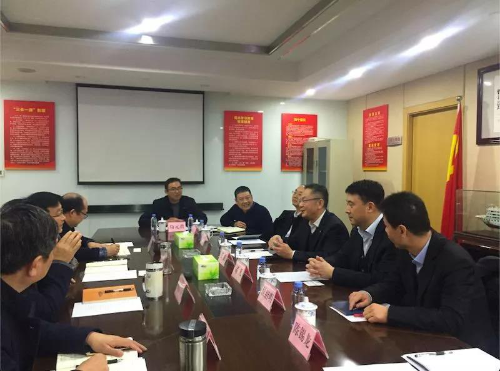 张锐赴重庆拜访市领导和大客户并到重庆公司调研