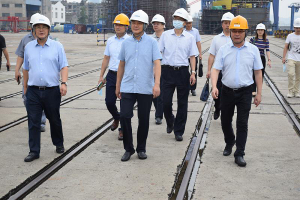 宜昌市副市长王应华调研宜昌船厂