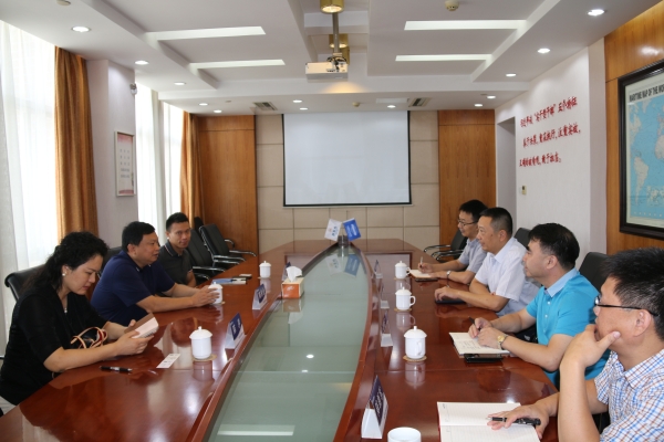 中海沥青（四川）有限公司董事长陈东山一行到访南京公司