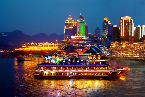 重庆滨江旅游市场的领跑者