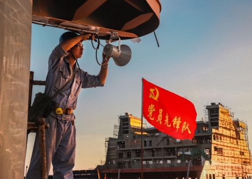 “红色动力”助推升级发展